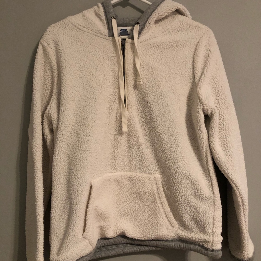 white sherpa Old Navy hoodie, great condition